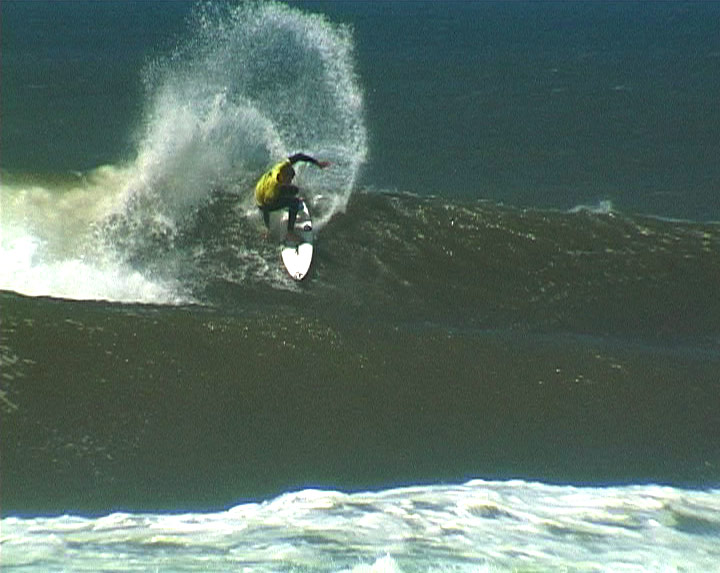 Epic waves for the UK surf contest at Goldcoast 2005